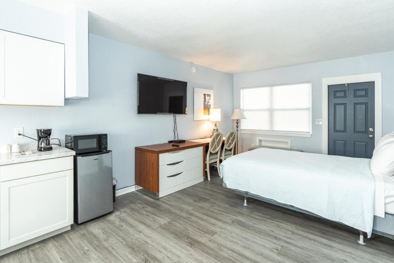 Echo Sails Motel Clearwater Beach Bagian luar foto